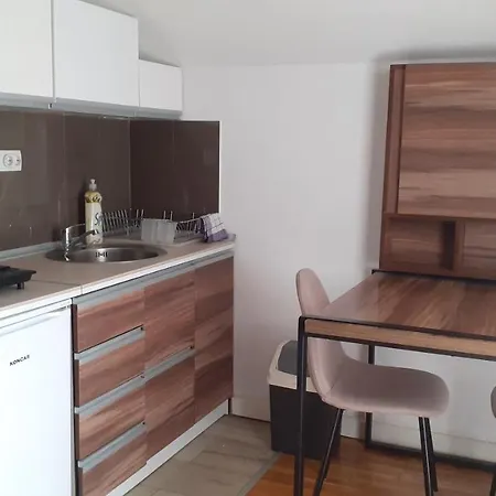 Garmani Apartment *