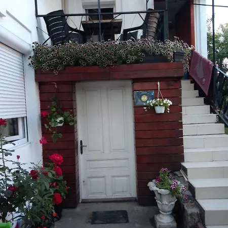 Garmani Apartment